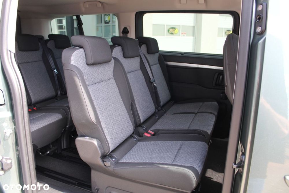 Peugeot Traveller - 20