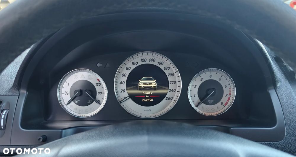 Mercedes-Benz Klasa C 180 Kompressor Classic - 8