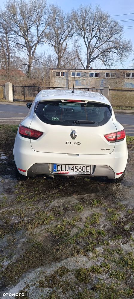 Renault Clio - 6