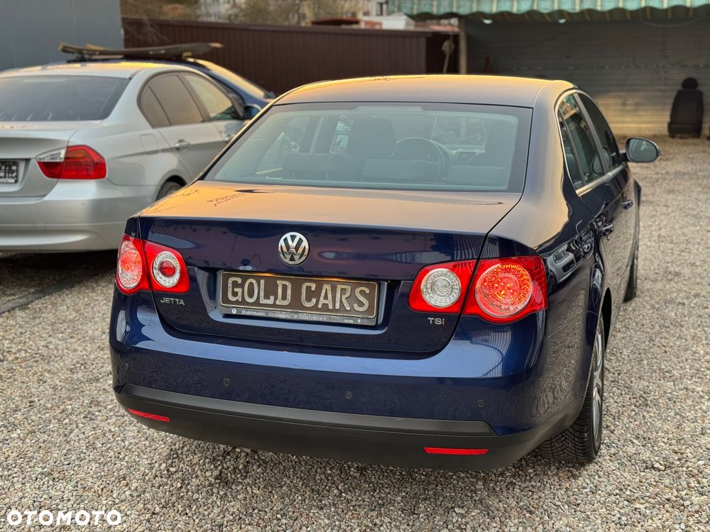 Volkswagen Jetta 1.4 TSI Sportline - 9