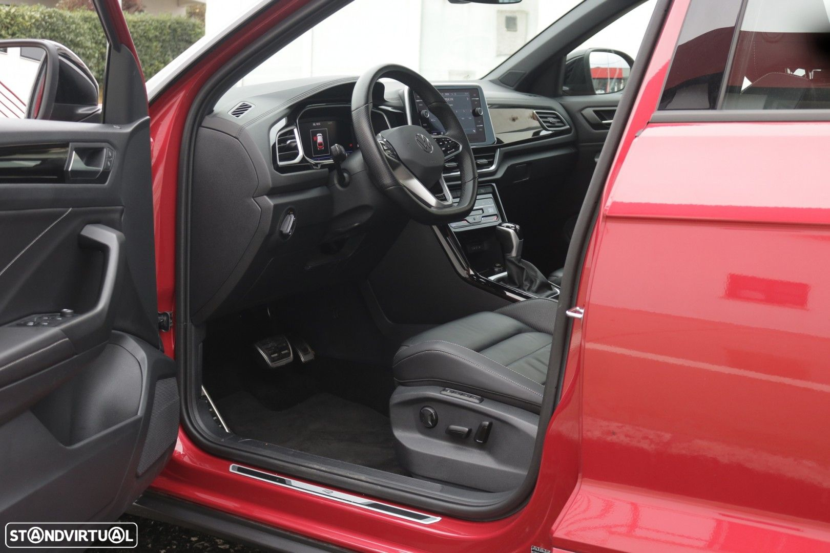 VW T-Roc 2.0 TDI R-Line DSG - 23