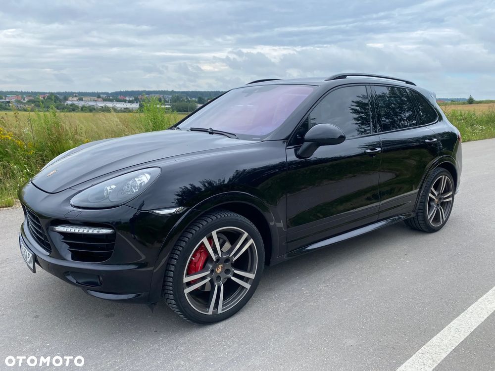 Porsche Cayenne GTS - 2