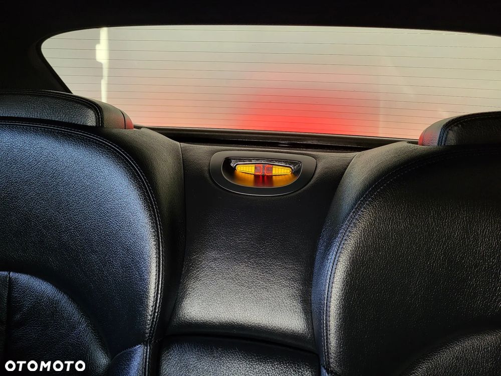 Mercedes-Benz CLK - 33