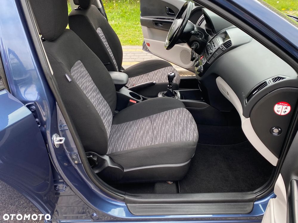 Kia Ceed 1.4 CVVT Attract - 35