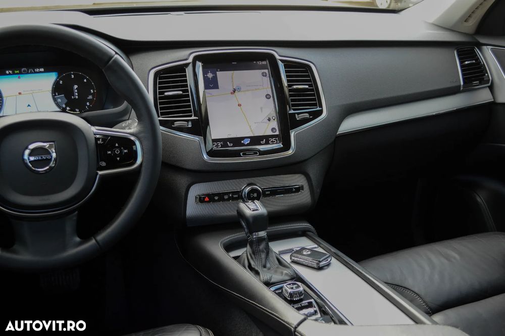 Volvo XC 90 D5 AWD Geartronic Inscription - 32