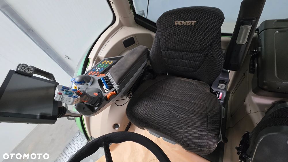 Fendt 824 Vario ProfiPlus  55km-h Rtk Grip 5050 Mtg Bardzo ładny 724 Profi  826 Power Vario Tms 6215R Axion Massey 7724 Valtra S - 7