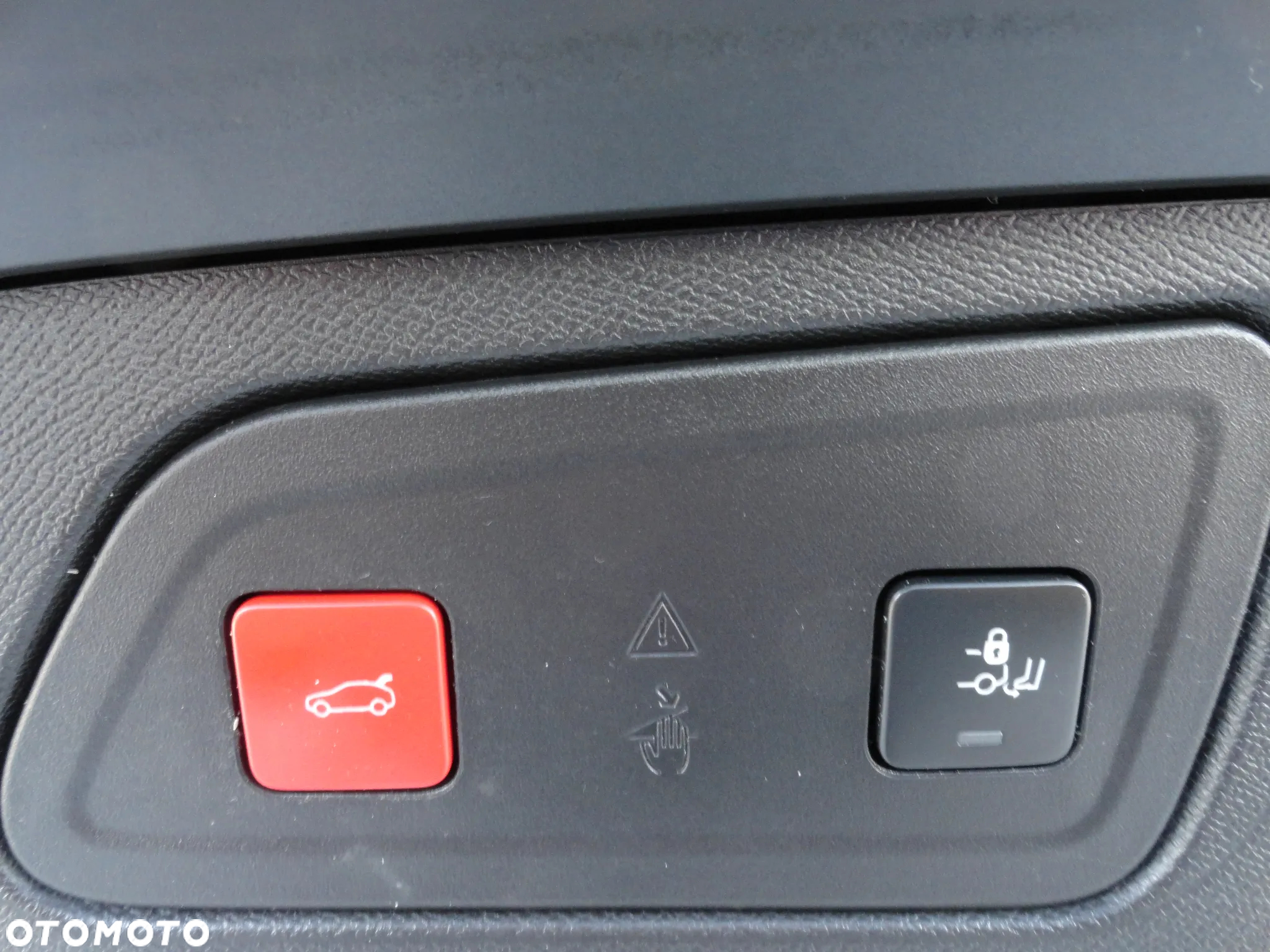 Citroën C5 Aircross 1.6 PureTech Shine EAT8 - 27