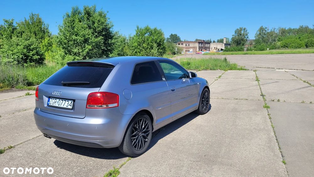 Audi A3 3-drzwiowe 2.0 TDI Ambition - 3