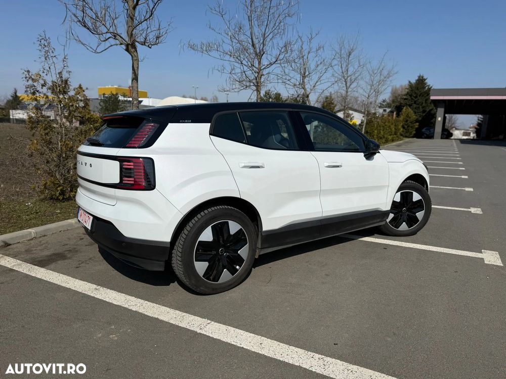 Volvo EX30 Single Motor RWD Plus - 13