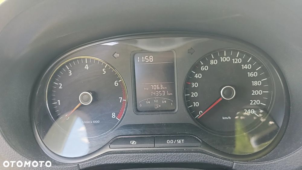 Volkswagen Polo - 34