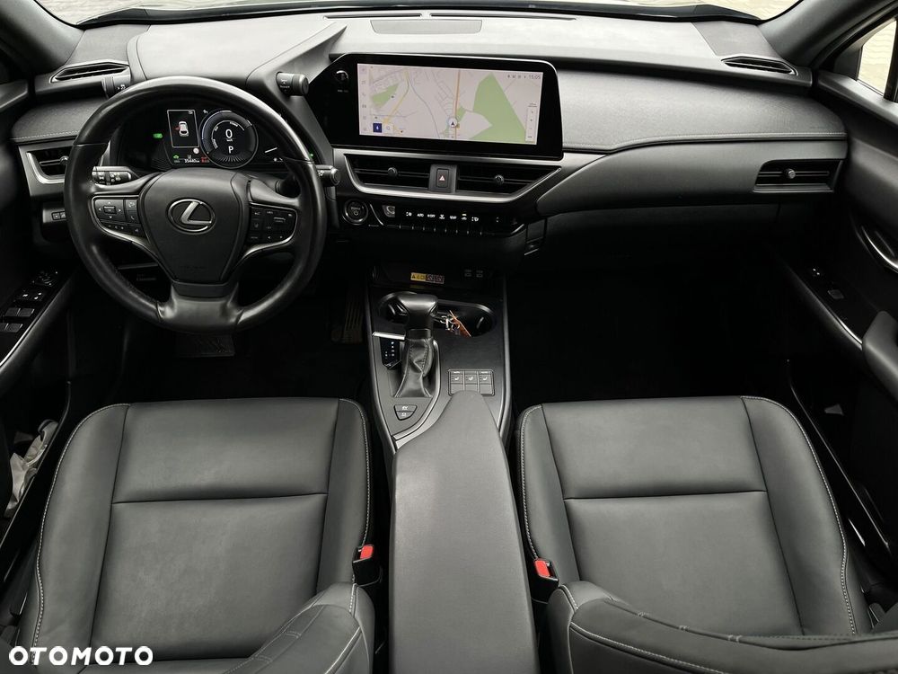 Lexus UX 2023