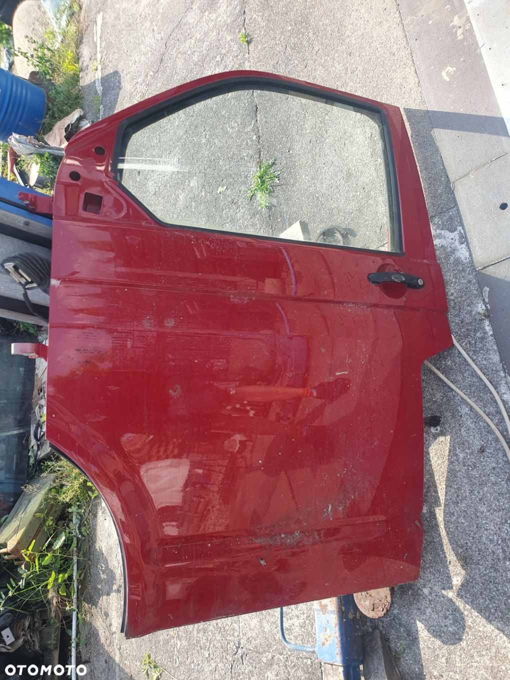 Drzwi LEWE przód Volkswagen Transporter T5 CZERWONY igła BEZ KOROZJI 05r - 2
