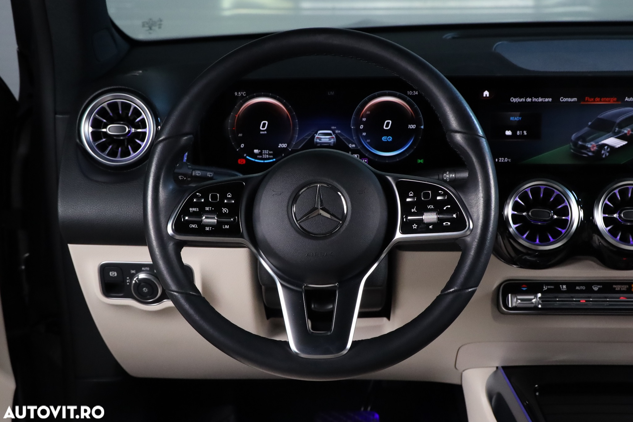 Mercedes-Benz EQB 300 4MATIC - 8