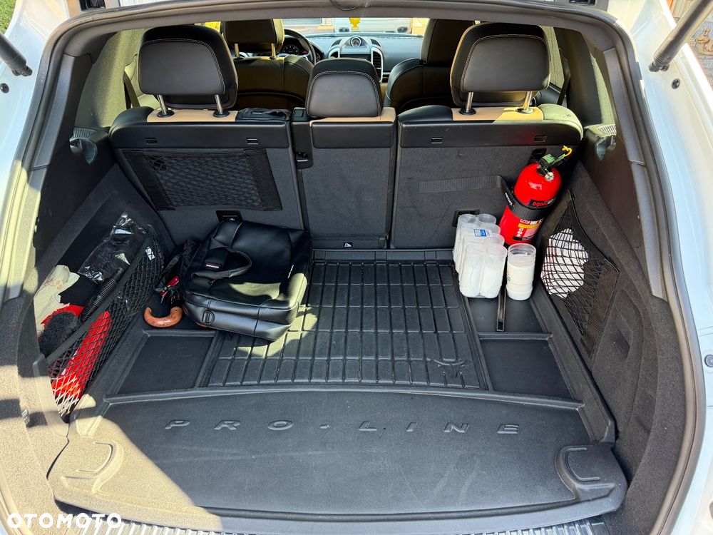 Porsche Cayenne Platinum Edition - 12