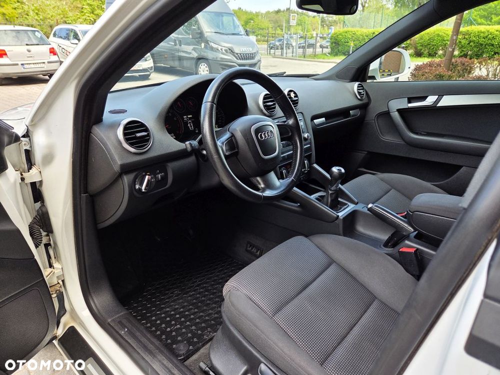 Audi A3 Sportback 1.4 TFSI Attraction - 19