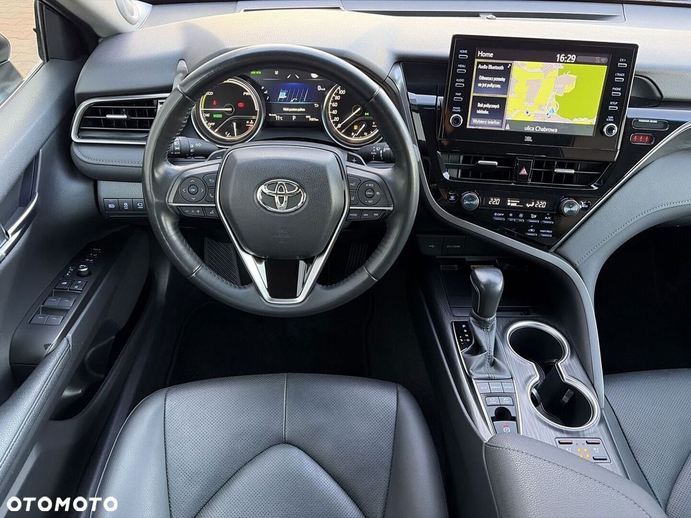Toyota Camry 2.5 Hybrid Executive CVT - 11