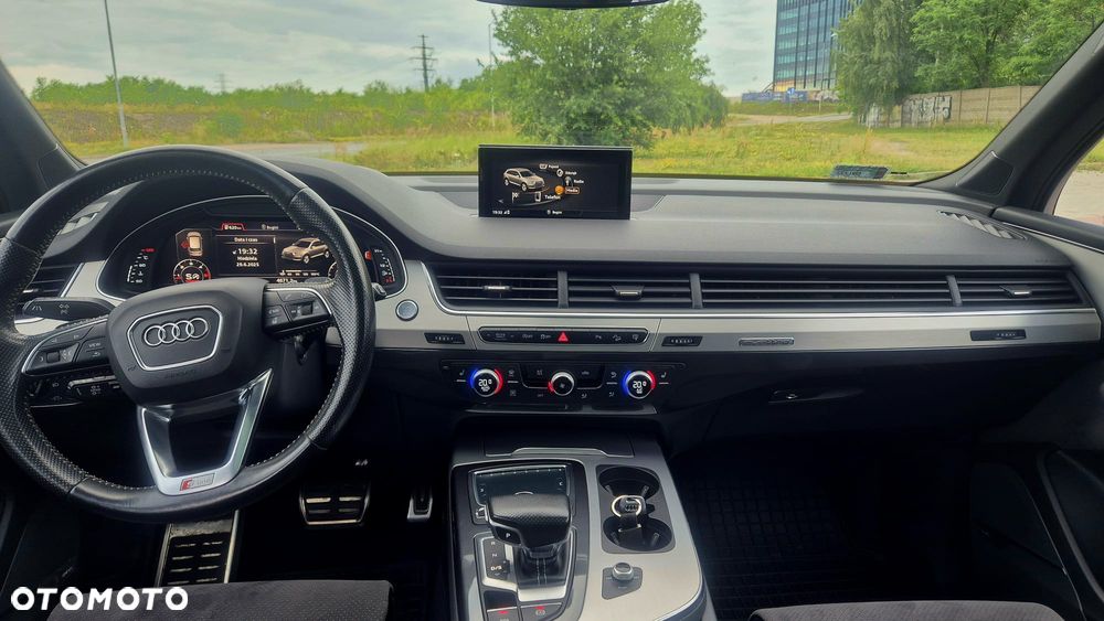 Audi Q7 - 13