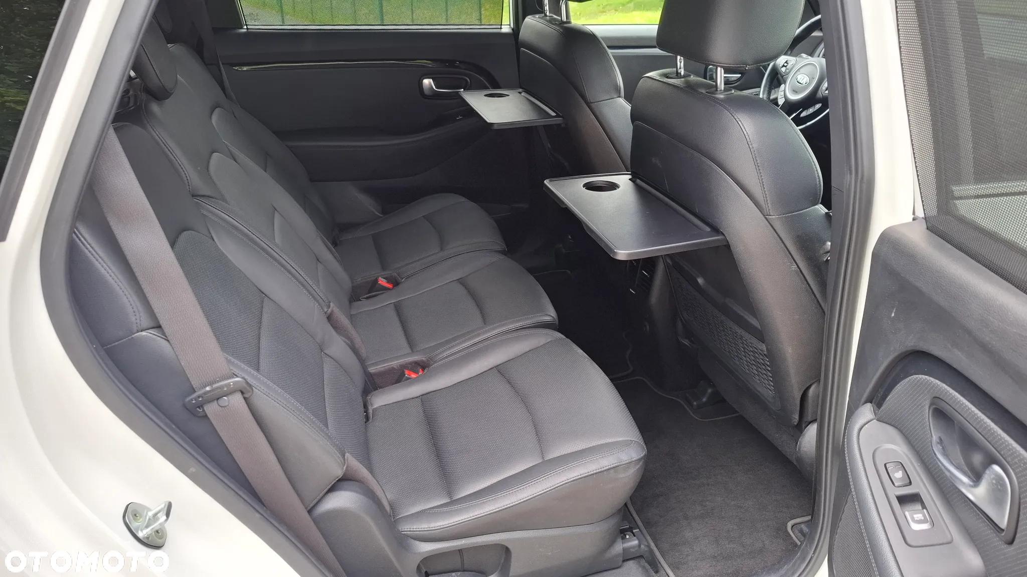 Kia Carens 1.7 CRDi Business Line 7os 7DCT - 19