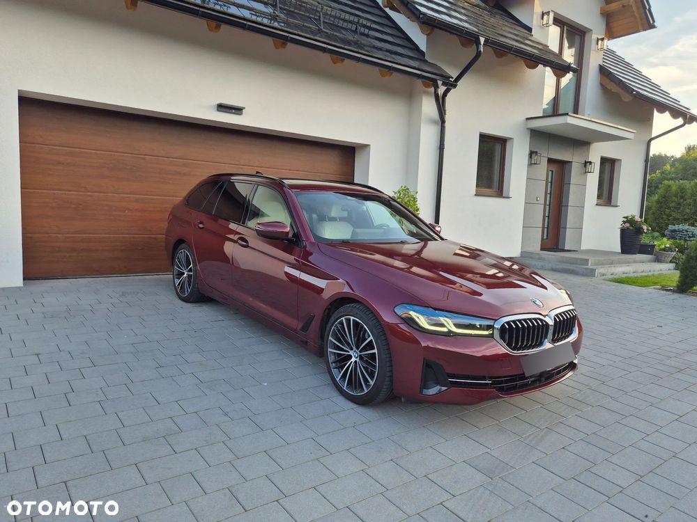 BMW Seria 5 520d xDrive Luxury Line - 7