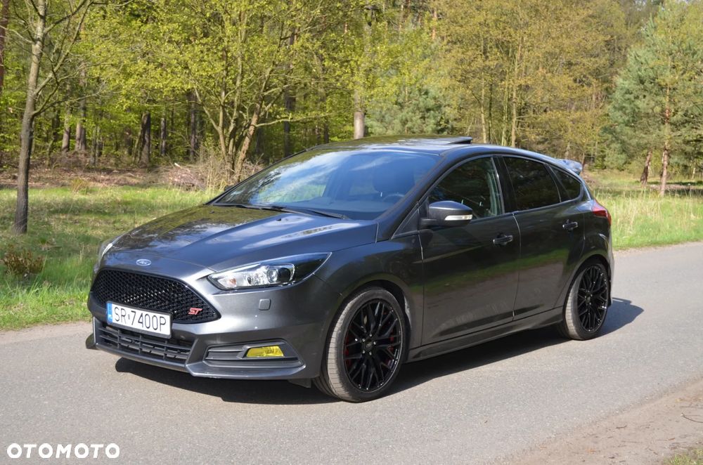 Ford Focus 2.0 EcoBoost ST - 2