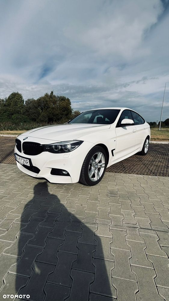 BMW 3GT 330i xDrive - 1