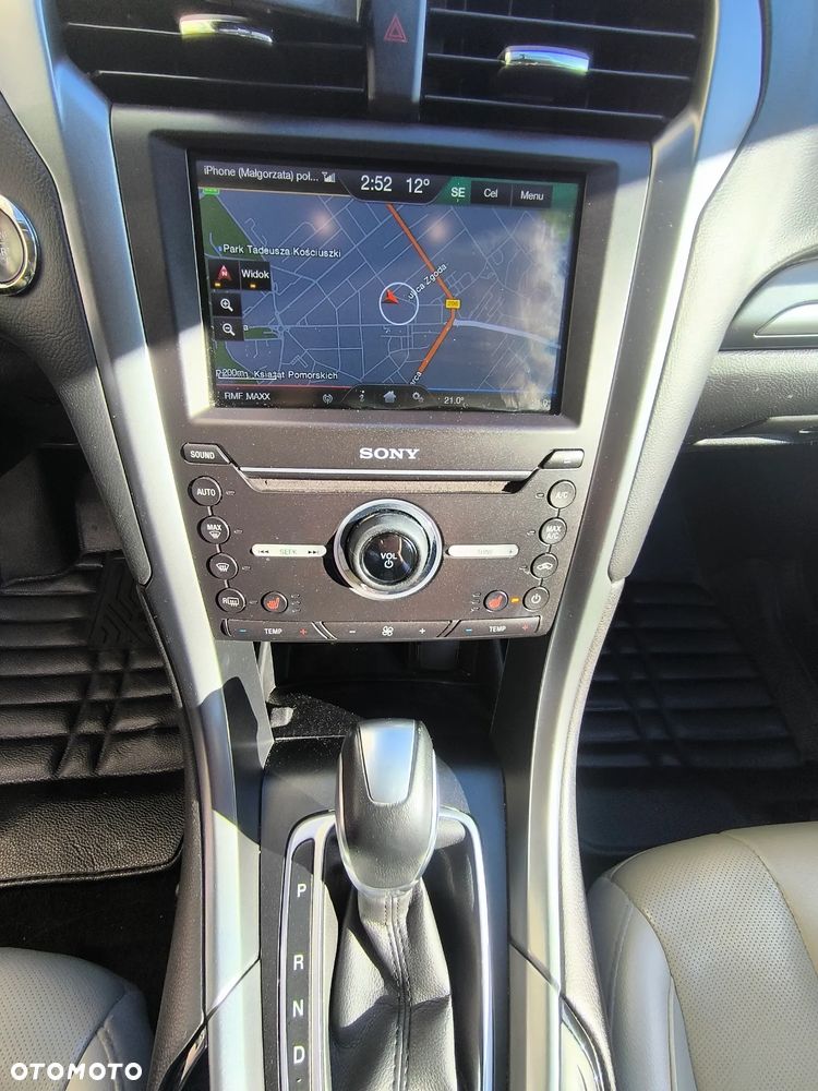 Ford Fusion - 21