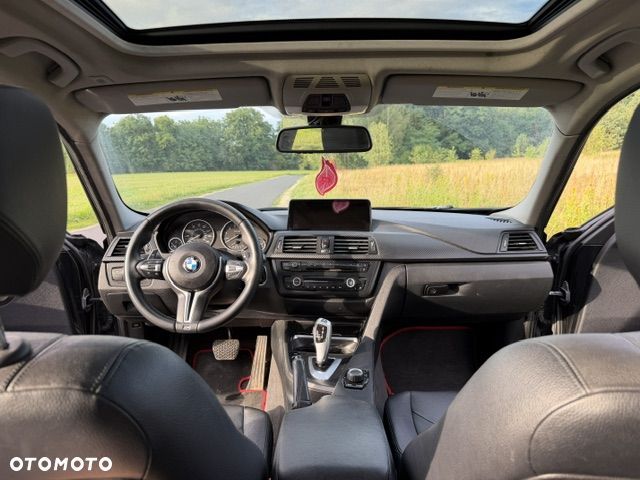 BMW Seria 3 328i Sport Line - 15