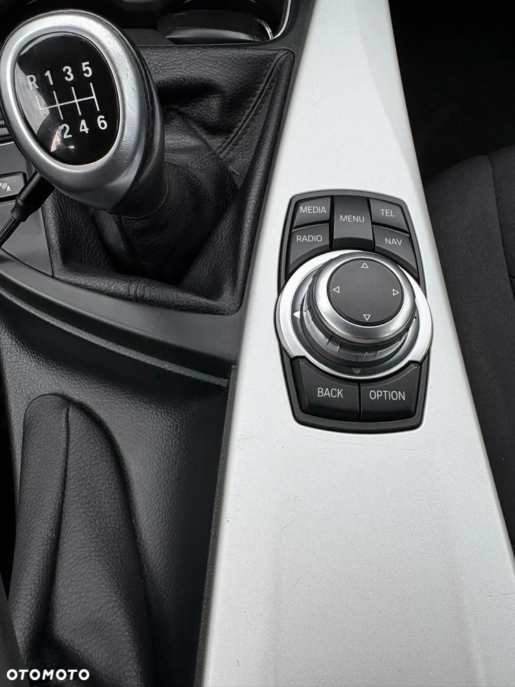 BMW Seria 3 320d - 11