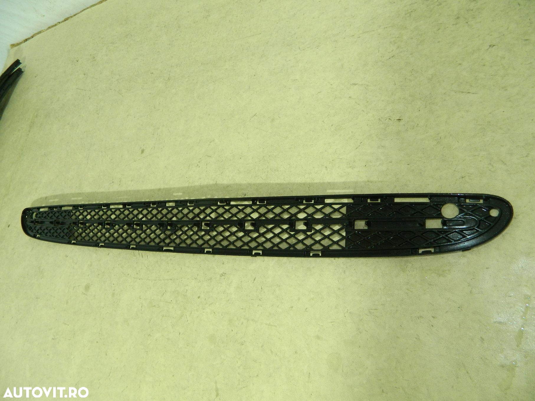 Grila centrala bara fata, Mercedes C-Class W203, 2000, 2001, 2002, 2003, 2004, A2038851323 - 6