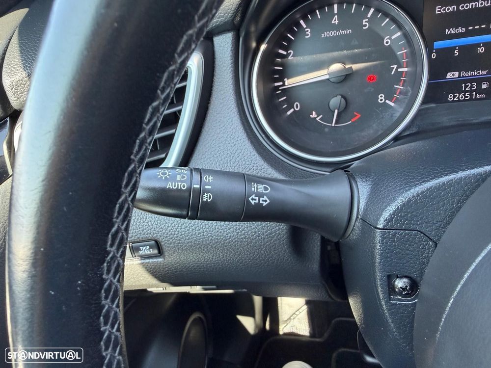 Nissan Qashqai 1.3 DIG-T N-Connecta J18 Led - 21