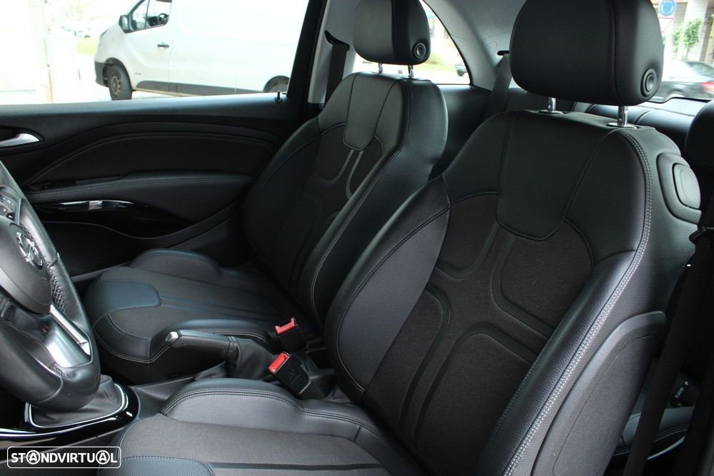 Opel Adam 1.0 T Rocks - 36