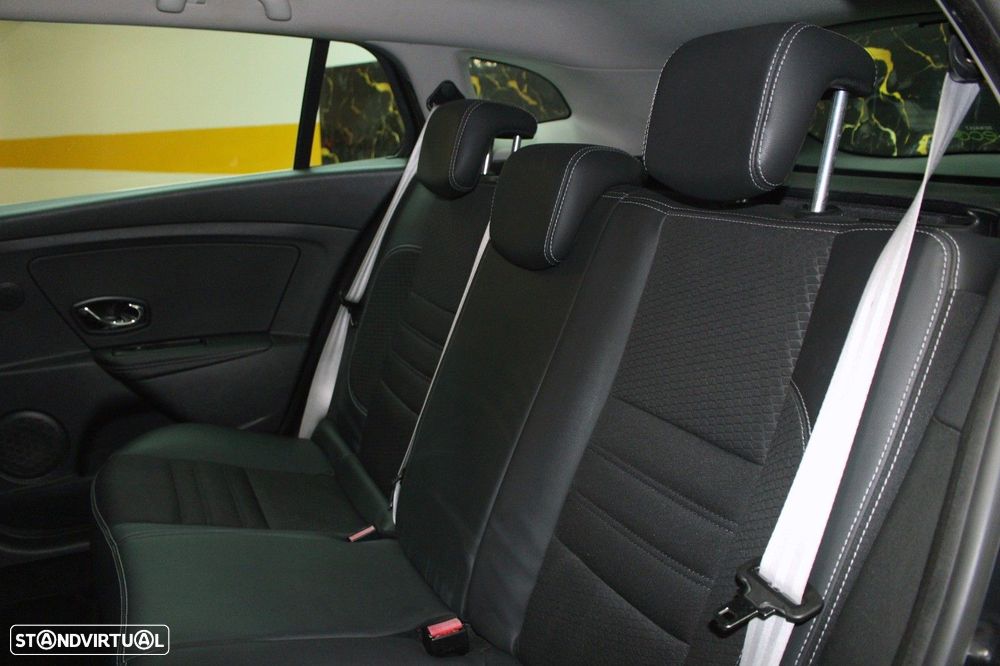 Renault Mégane 1.5 Blue dCi Bose Edition EDC - 41