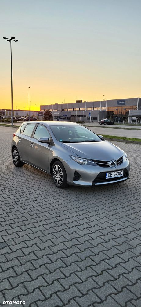 Toyota Auris - 14