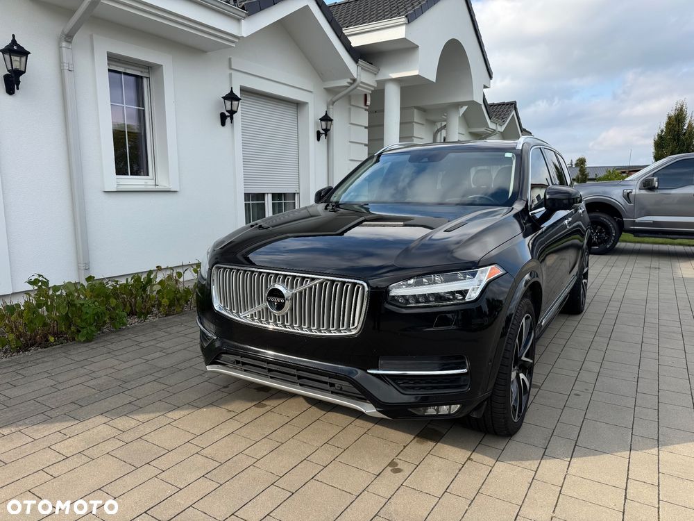 Volvo XC 90 - 8
