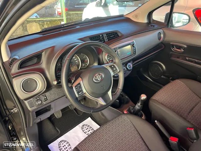 Toyota Yaris 1.0 VVT-i ACtive+AC - 12