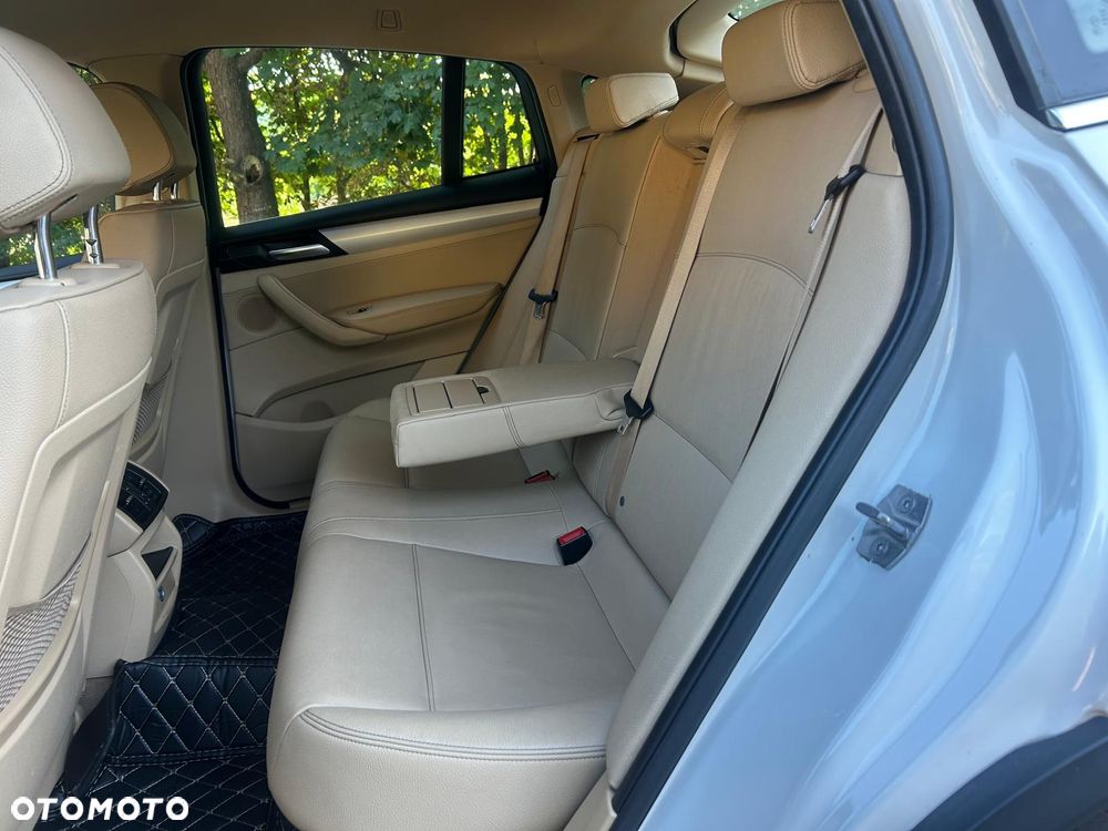 BMW X4 xDrive20d Advantage - 11