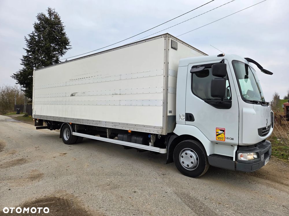 Renault Midlum 220 Atego Scania - 20