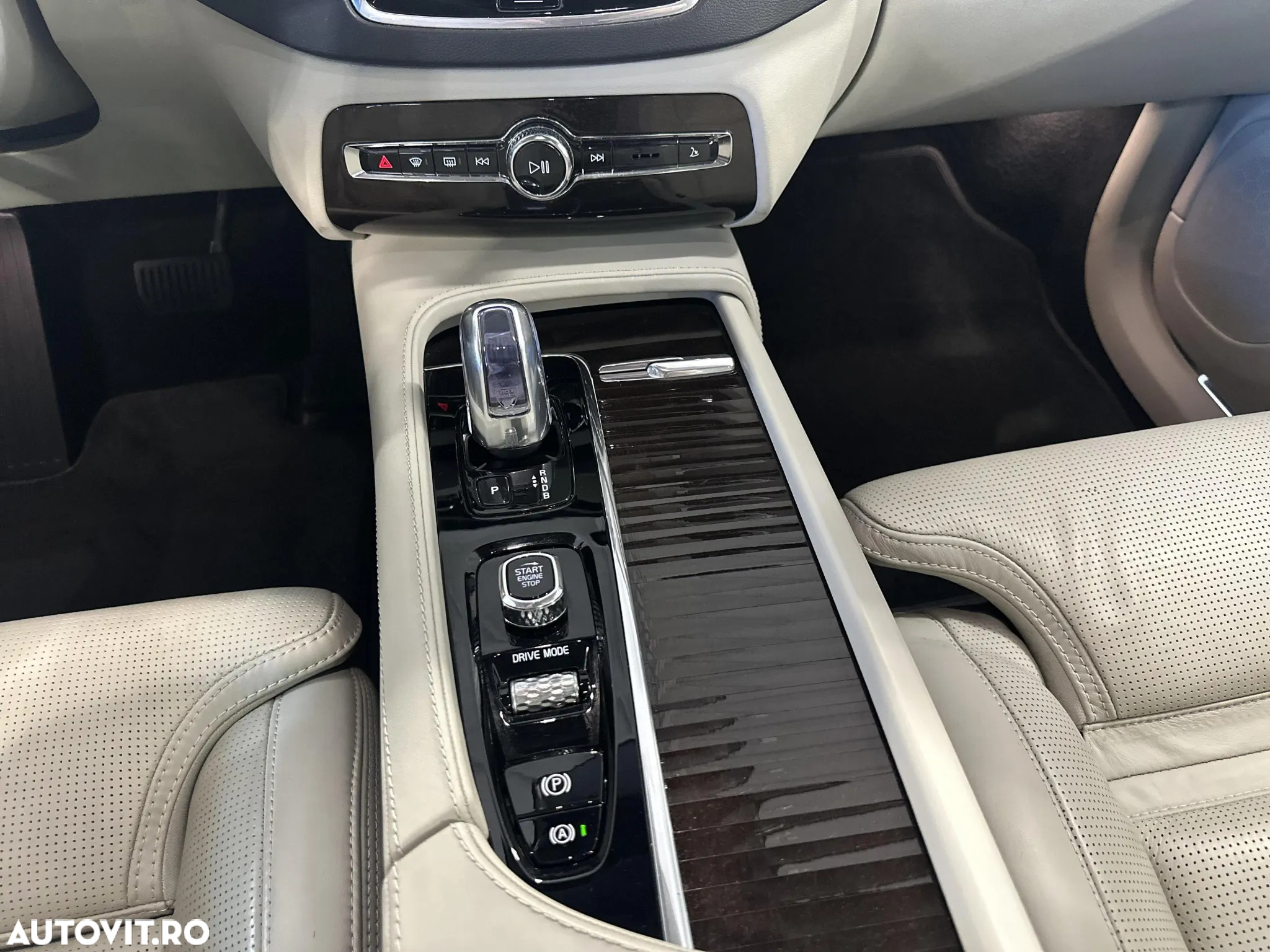 Volvo XC 90 Recharge T8 eAWD Inscription - 17