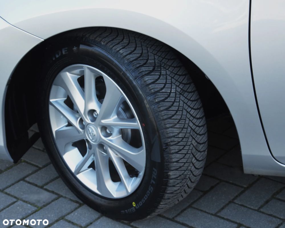 Toyota Auris - 34