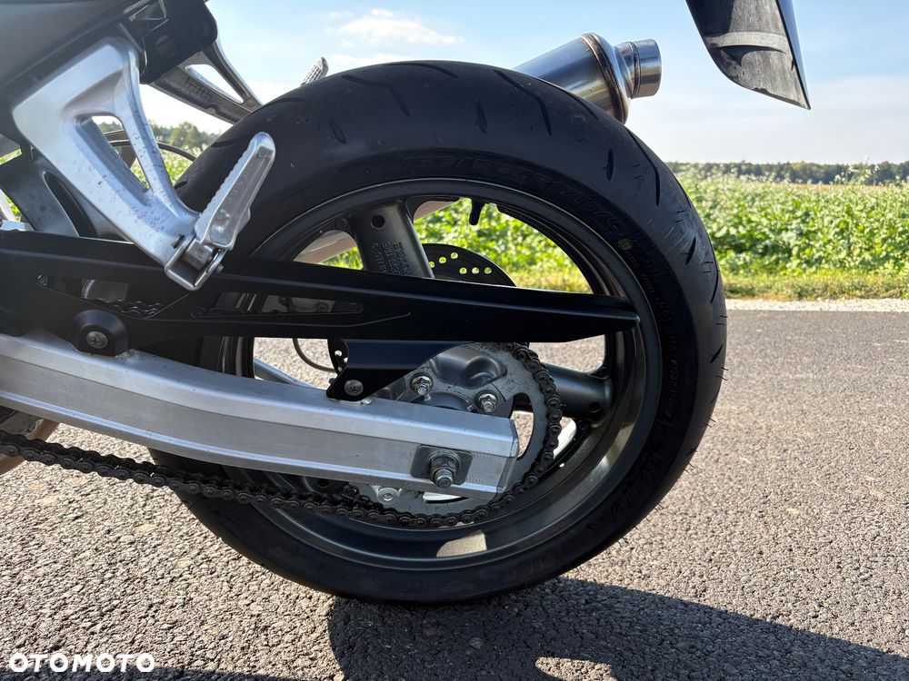 Suzuki SV - 17