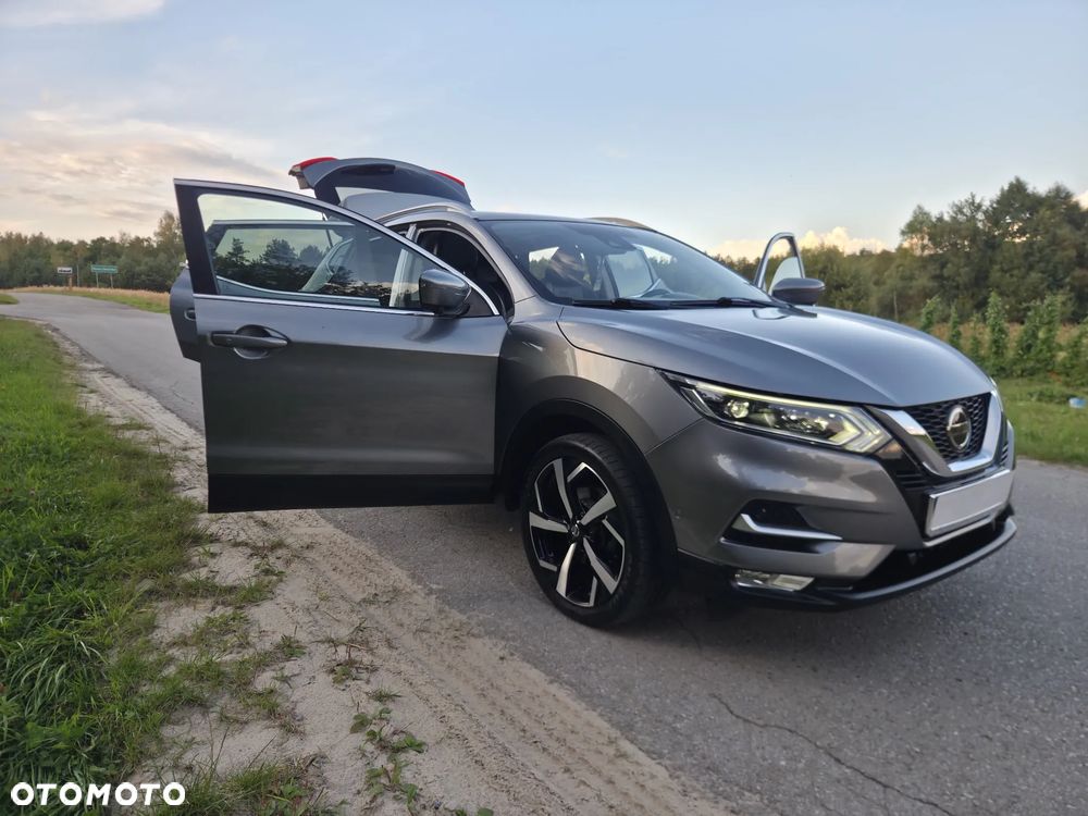 Nissan Qashqai 1.3 DIG-T N-Connecta DCT - 29
