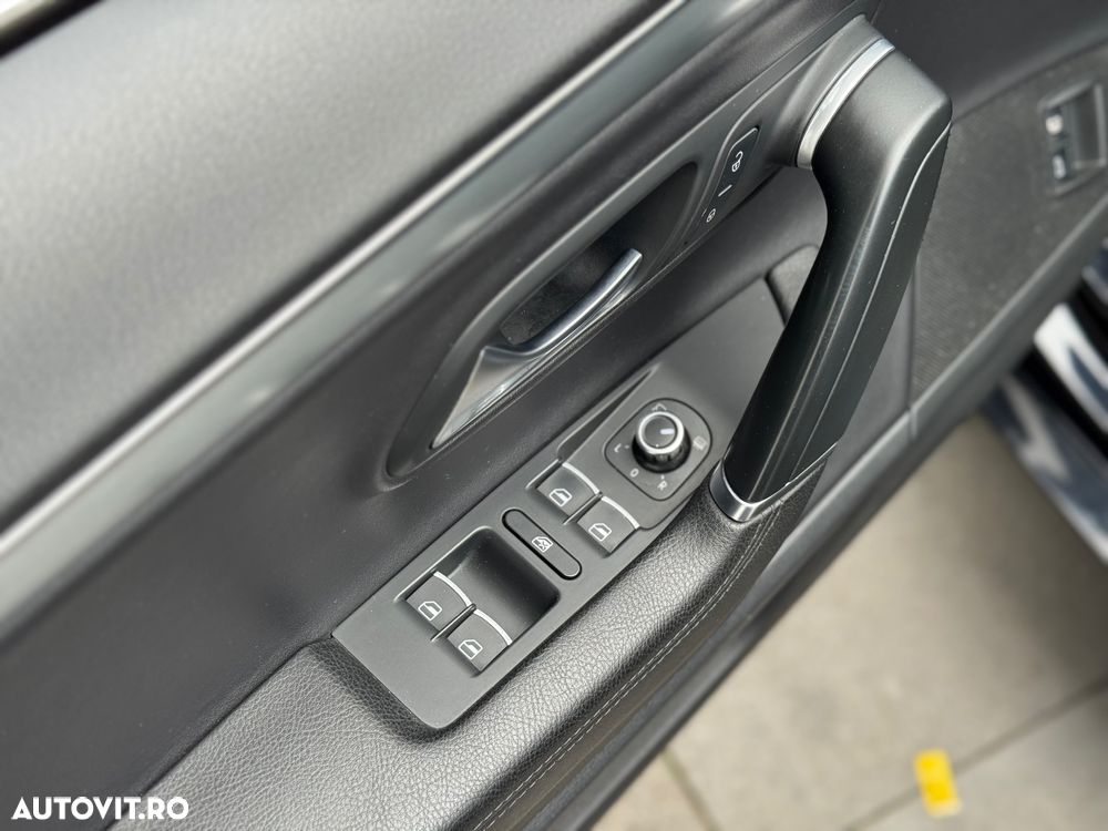 Volkswagen Passat CC 2.0 TDI BlueMotion Technology DSG Exclusive - 18