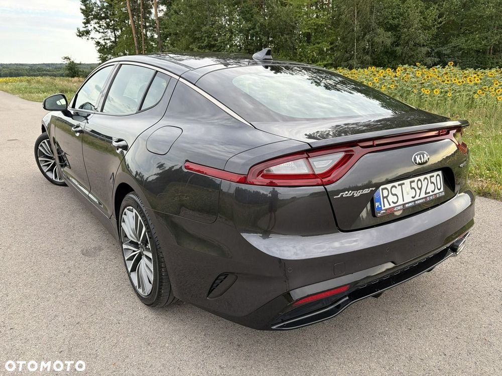 Kia Stinger - 3