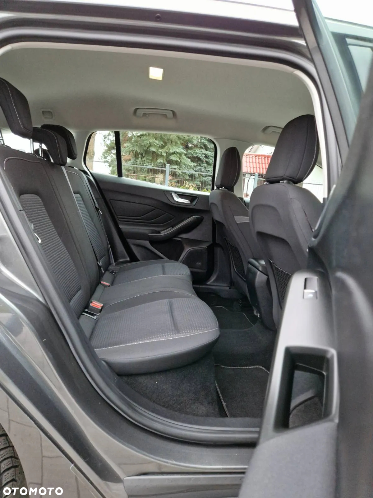 Ford Focus 1.0 EcoBoost Start-Stopp-System Titanium - 34