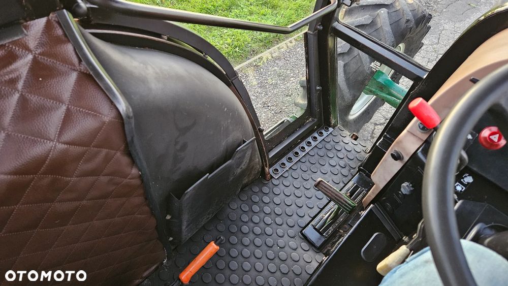 John Deere 1950 - 12