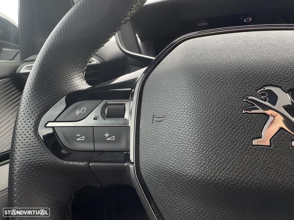 Peugeot e-2008 50 kWh GT Line - 36