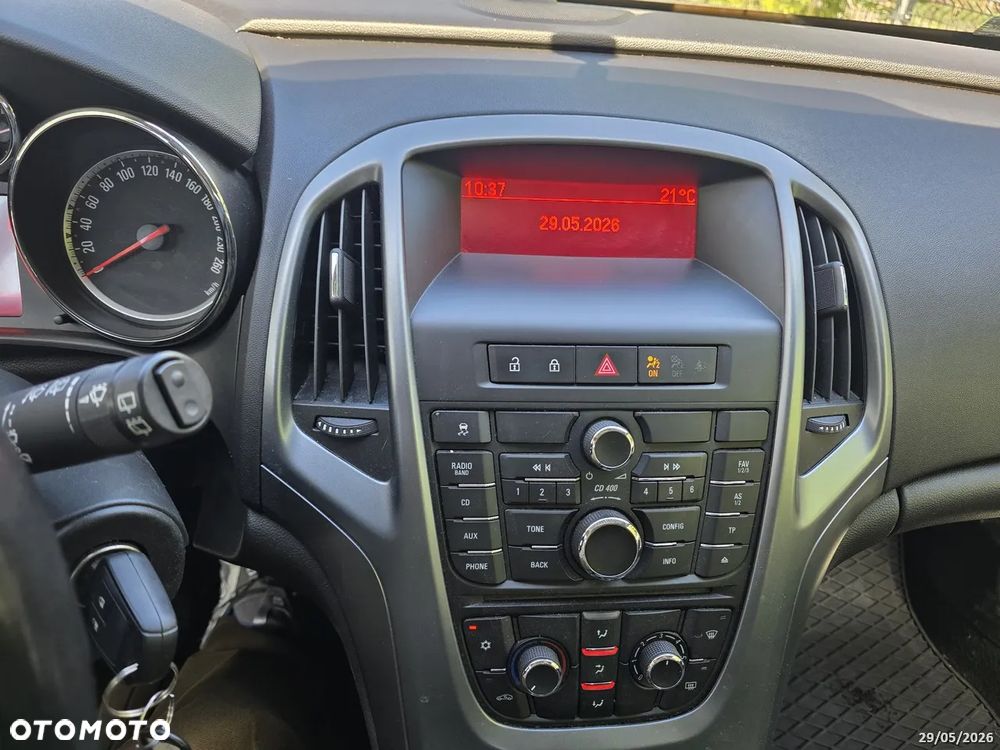 Opel Astra 1.4 T Enjoy - 10