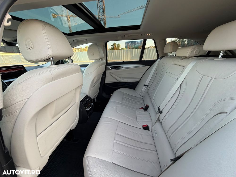 BMW Seria 5 520d AT MHEV - 31