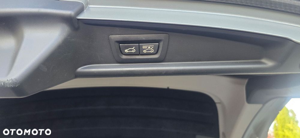 BMW 5GT 530d xDrive - 16