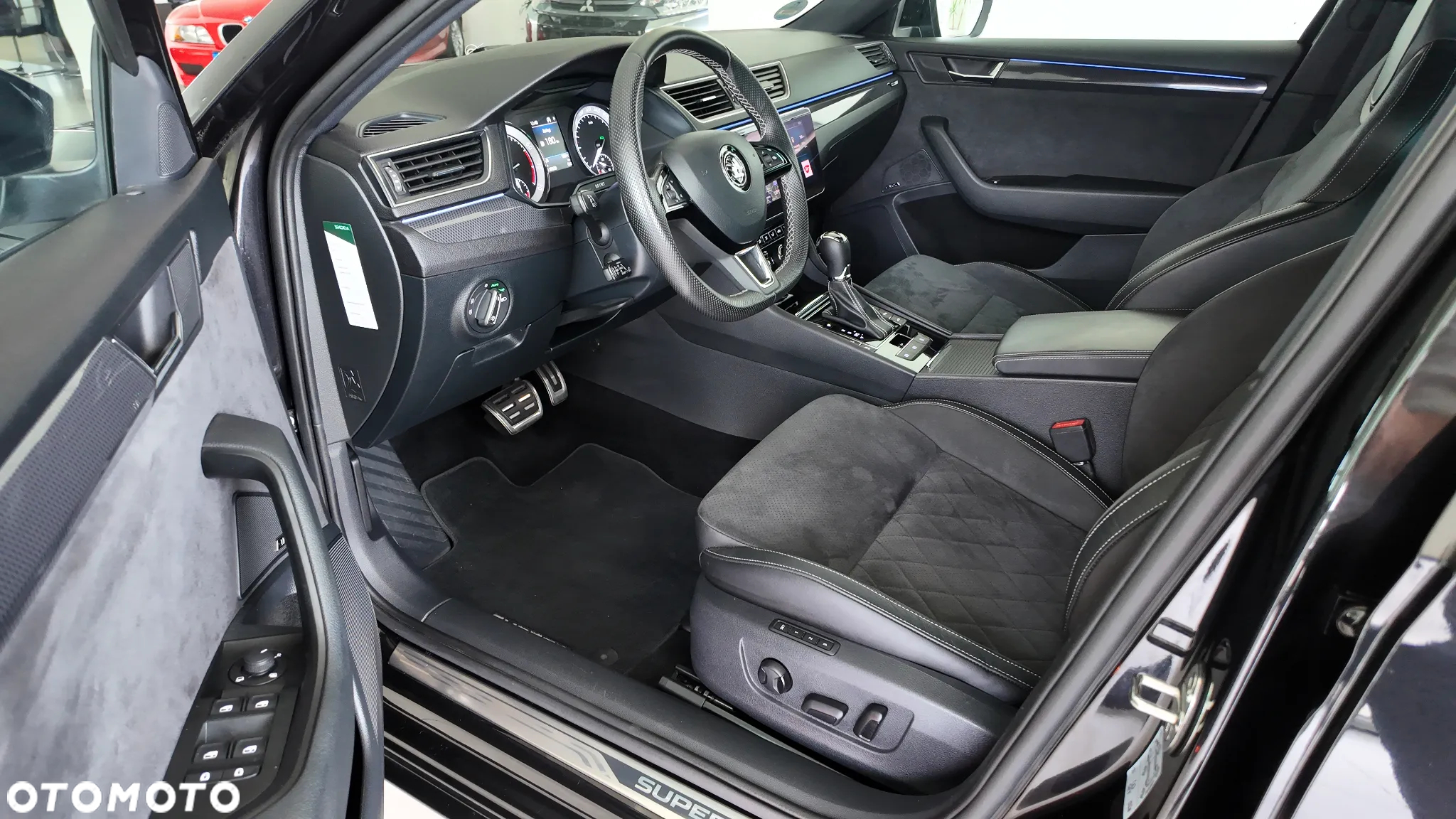 Skoda Superb Combi 2.0 TSI 4x4 DSG SportLine - 12